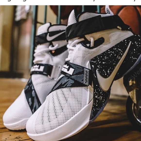 Nike Lebron Soldier Sneakers - Picture 13 of 14